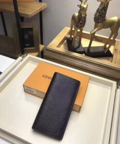 Replica Louis Vuitton Brazza Wallet Taiga Leather M32572 BLV1079 2