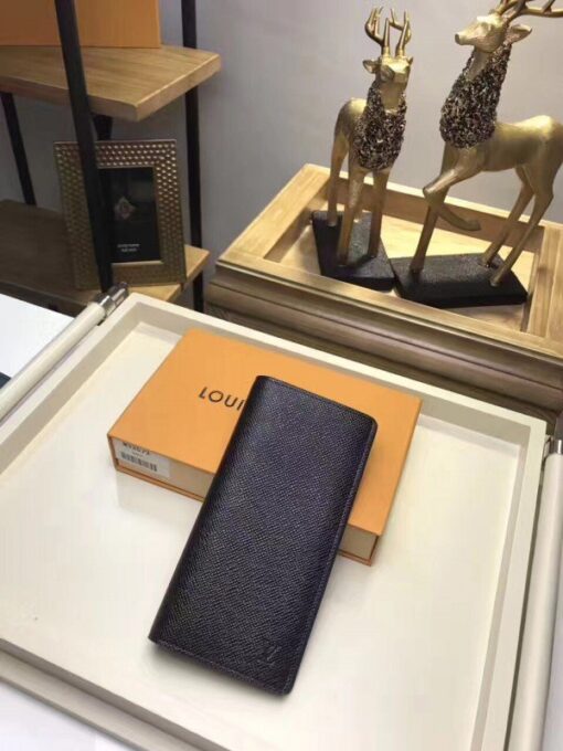 Replica Louis Vuitton Brazza Wallet Taiga Leather M32572 BLV1079 2