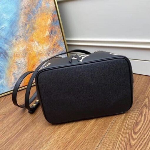 Replica Louis Vuitton NeoNoe MM Bag In Black Leather M45497 BLV672 7