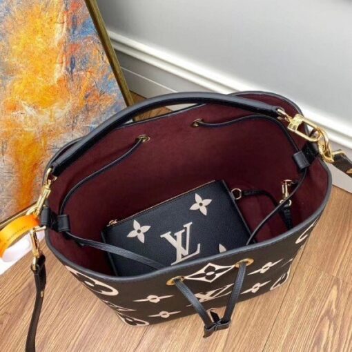 Replica Louis Vuitton NeoNoe MM Bag In Black Leather M45497 BLV672 8