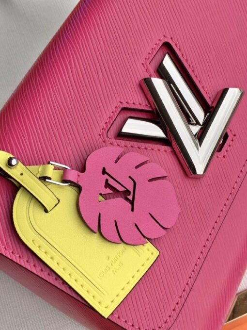 Replica Louis Vuitton Twist MM Bag With Plexiglass Handle M56131 BLV170 6