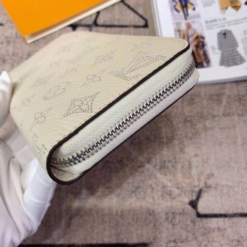 Replica Louis Vuitton Zippy Wallet Mahina Leather M61869 BLV961 3