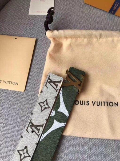 Replica Louis Vuitton LV Iconic 30mm Reversible Belt M0151U 7