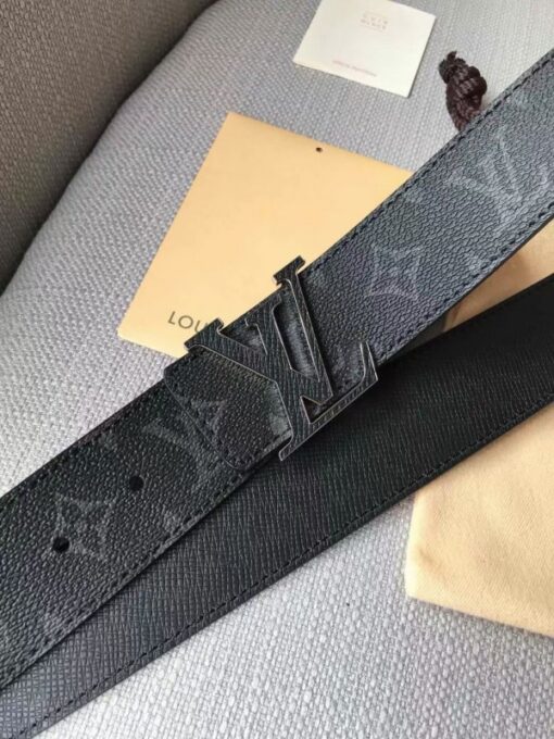Replica Louis Vuitton LV Initiales 40MM Reversible Belt Taiga Leather M0157V 7
