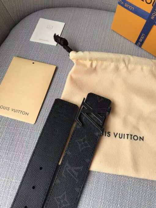 Replica Louis Vuitton LV Initiales 40MM Reversible Belt Taiga Leather M0157V 8