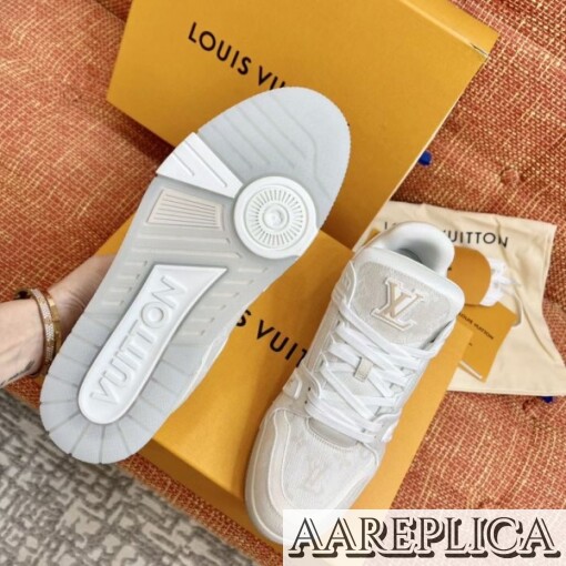 Replica Louis Vuitton LV Trainer Sneakers In Beige Monogram Denim 7