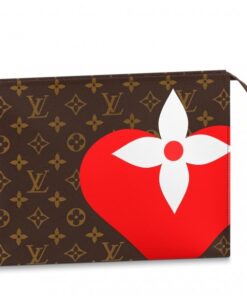 Replica Louis Vuitton Game On Toiletry Pouch 26 M80282