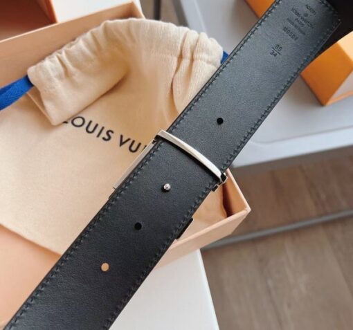Replica Louis Vuitton LV Pyramide Glitter 40MM Belt Damier Leather M0504V 6