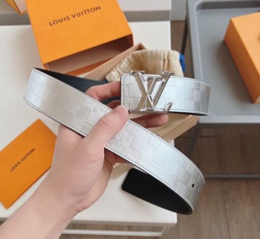 Replica Louis Vuitton LV Pyramide Glitter 40MM Belt Damier Leather M0504V 7
