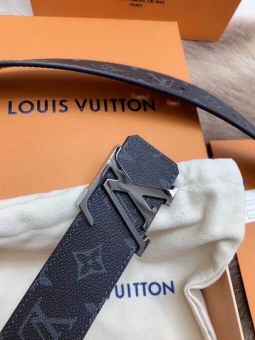 Replica Louis Vuitton LV Initiales 40MM Reversible Belt Monogram Eclipse M9043S 7