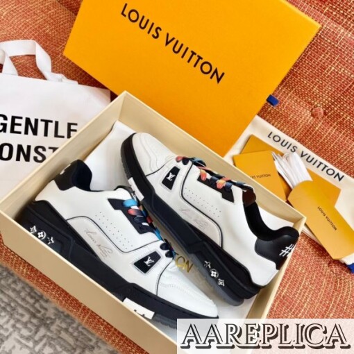 Replica Louis Vuitton White/Black LV Trainer Sneakers with #54 4