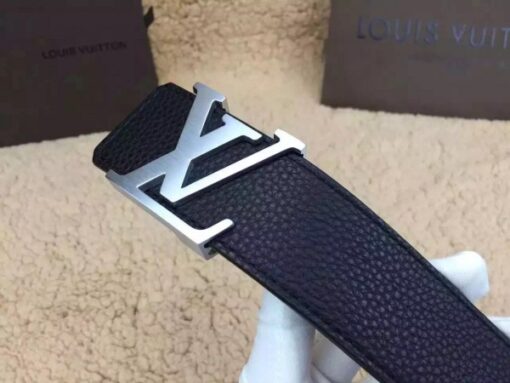 Replica Louis Vuitton Men LV Initiales 40MM Reversible Belt M9151Q 2