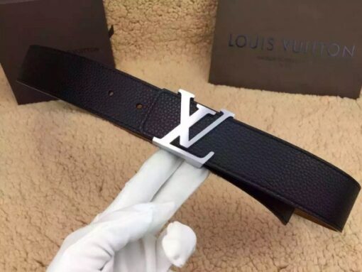 Replica Louis Vuitton Men LV Initiales 40MM Reversible Belt M9151Q 6