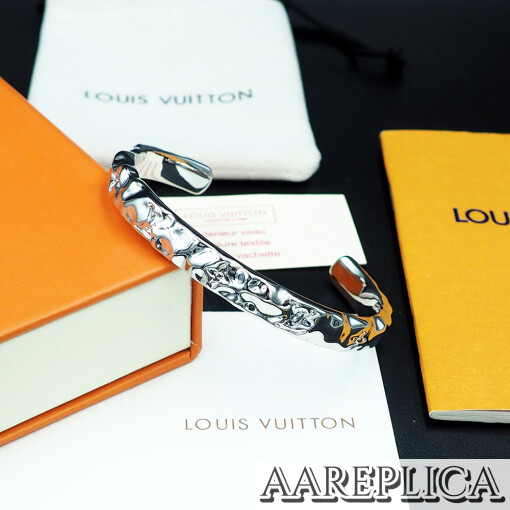 Replica Louis Vuitton MONOGRAMM GESCHNITZTE MANSCHETTE M00332 8