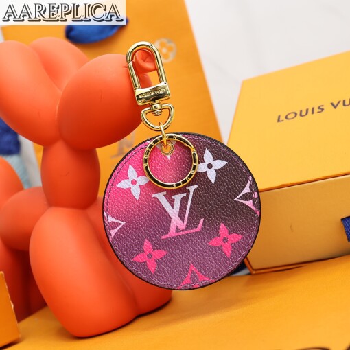 Replica Louis Vuitton Illustre Bag Charm and Key Holder LV M00665 5