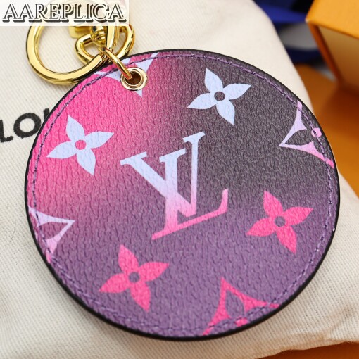 Replica Louis Vuitton Illustre Bag Charm and Key Holder LV M00665 6